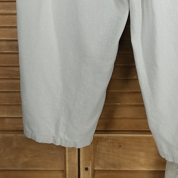 Erika Women's Embroidered Embellished XL Capri Pants - Picture 13 of 15